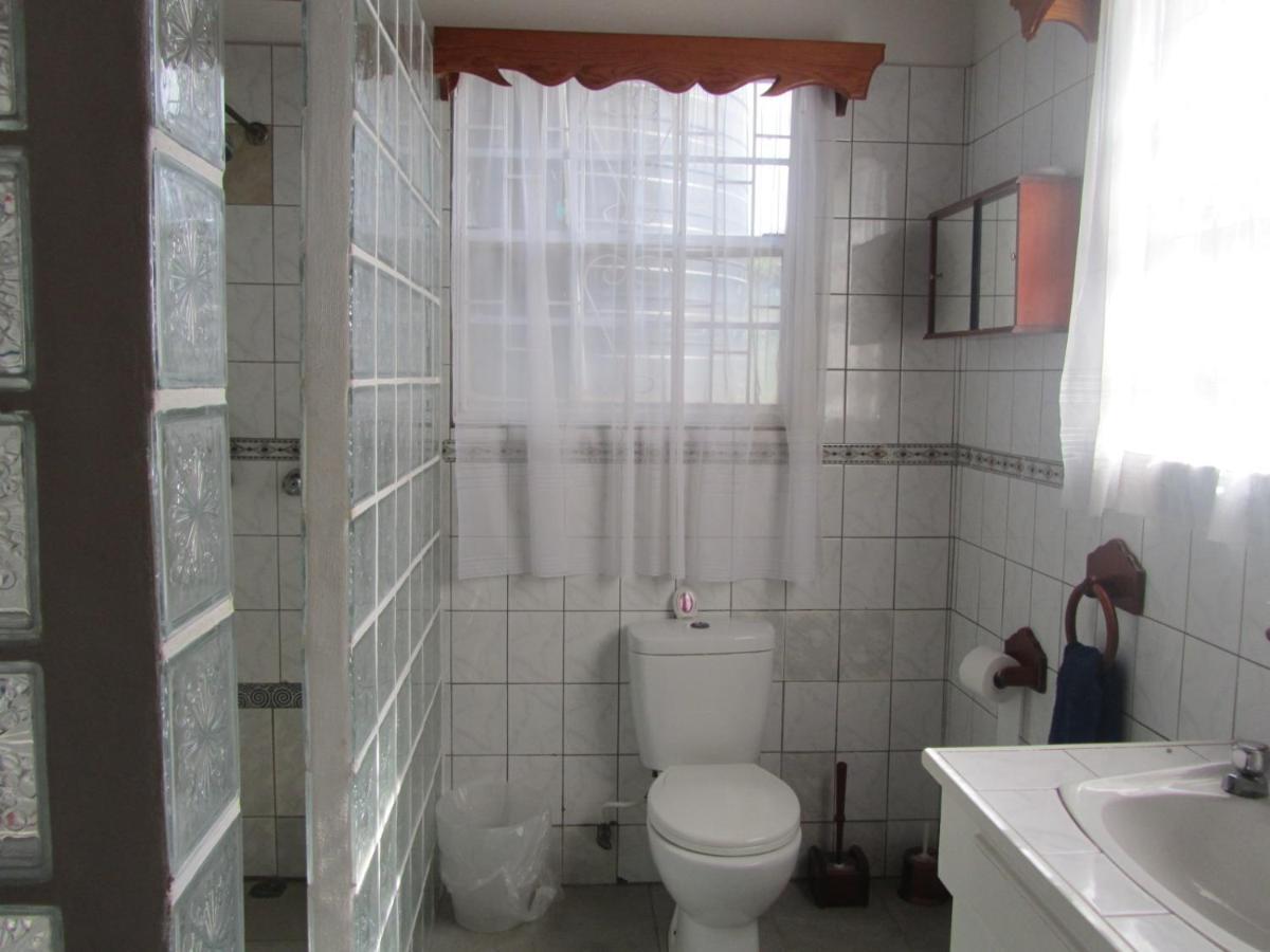 Delightful 4Bed Modern Villa With Wifi グロス・アイレット エクステリア 写真